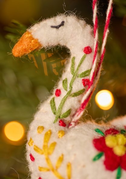 Felt Swan 2 Felt Swan 2