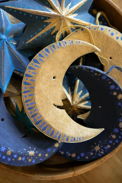 Golden Moon Board Decoration
